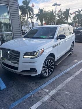 2023 Lincoln Navigator Reserve