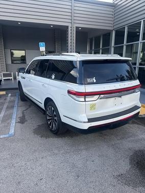 2023 Lincoln Navigator Reserve
