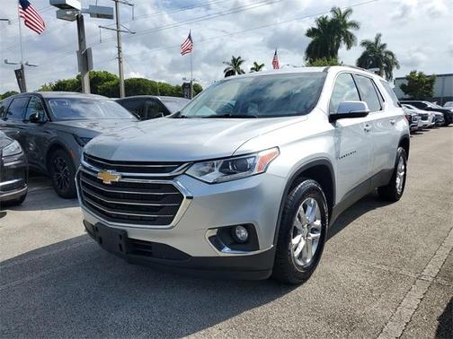 2021 Chevrolet Traverse LT Cloth