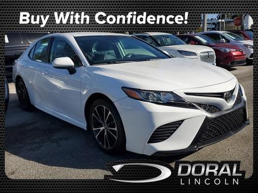 2020 Toyota Camry SE