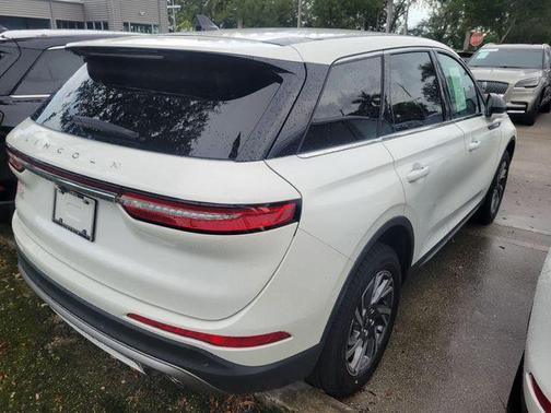 White Metallic 2024 Lincoln Corsair Premiere