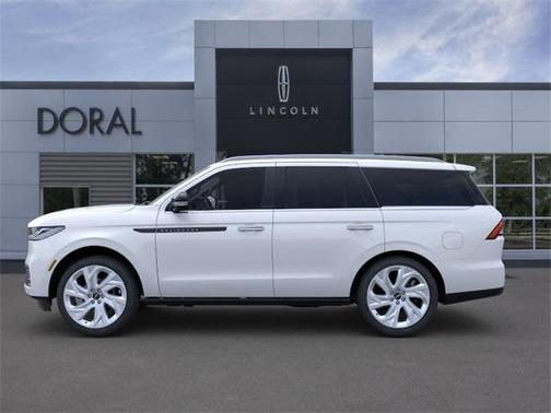 2025 Lincoln Navigator Black Label