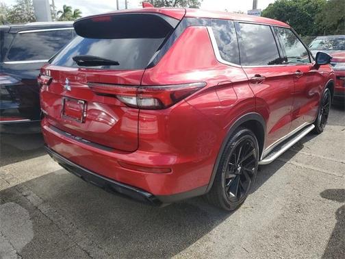 2022 Mitsubishi Outlander SE