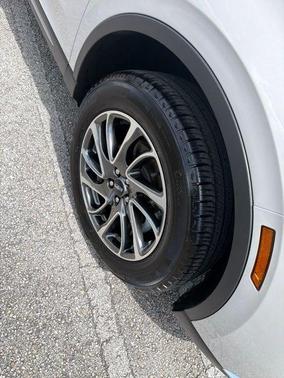 Pearl Metallic 2022 Lincoln Corsair Standard
