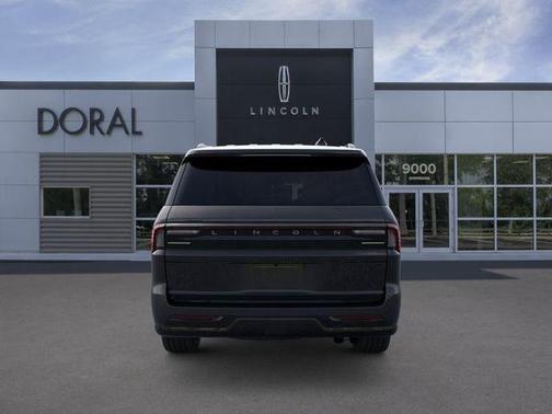 Black 2026 Lincoln Navigator L Reserve