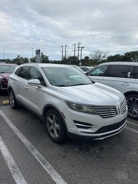 2015 Lincoln MKC Base
