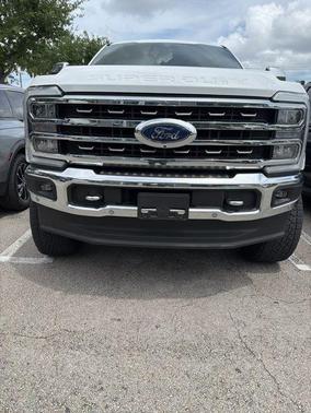 Oxford White 2024 Ford F-250 King Ranch