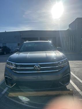 2021 Volkswagen Atlas 3.6 V6 SE w/ Technology R-Line