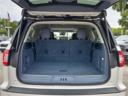 2019 Lincoln Navigator L Black Label
