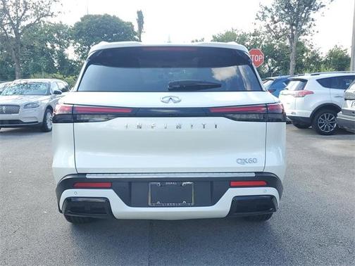 2024 INFINITI QX60 Luxe