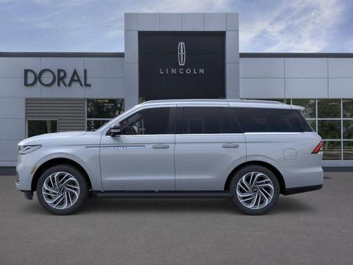 Gray Mist 2026 Lincoln Navigator Premiere