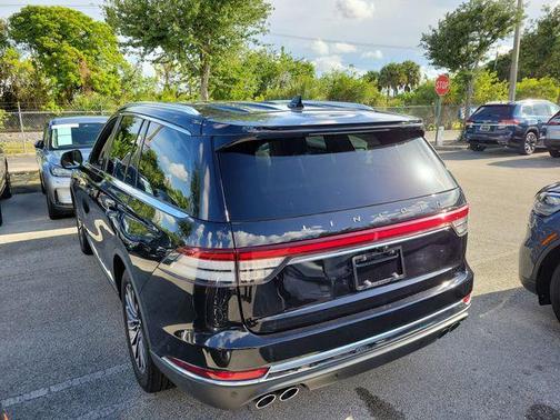 Black Metallic 2022 Lincoln Aviator Reserve RWD