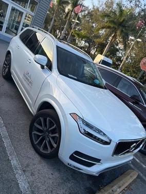 2019 Volvo XC90 T5 Momentum