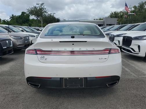 2014 Lincoln MKZ Base