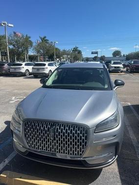 2023 Lincoln Corsair Standard