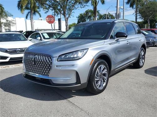 2023 Lincoln Corsair Standard