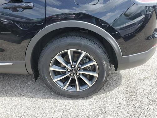 2022 Lincoln Nautilus Standard