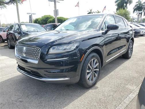 2022 Lincoln Nautilus Standard