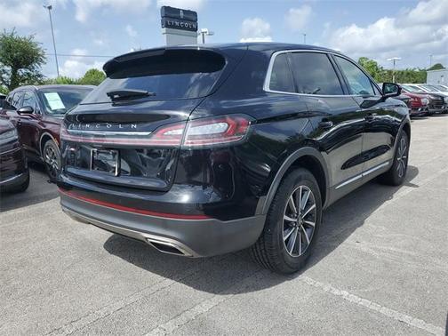 2022 Lincoln Nautilus Standard