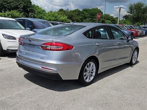 2020 Ford Fusion Hybrid SE