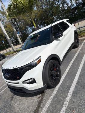 Star White 2023 Ford Explorer ST