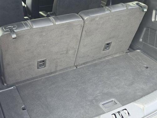 White Metallic 2023 Ford Explorer ST