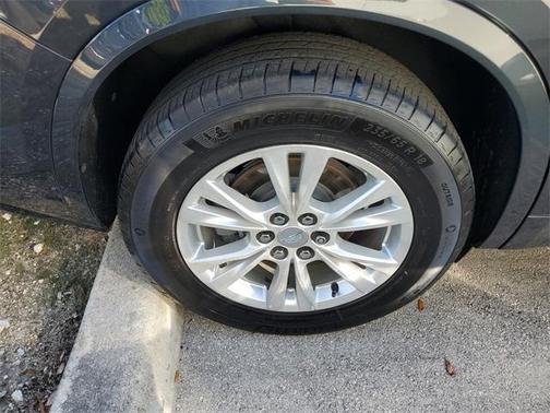 2021 Cadillac XT6 Luxury FWD