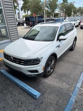 2018 Volkswagen Tiguan 2.0T SEL Premium