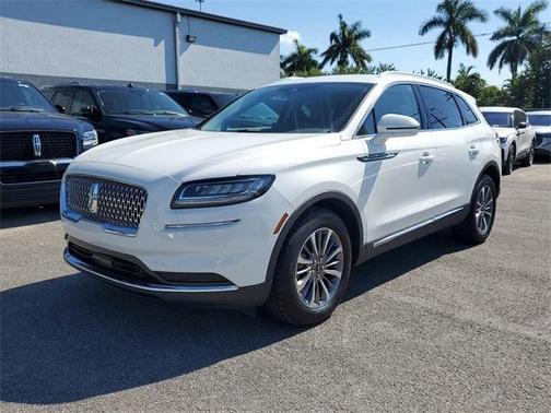 2023 Lincoln Nautilus Standard