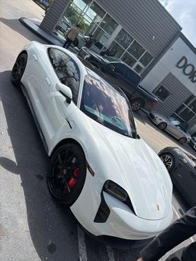 2022 Porsche Taycan GTS