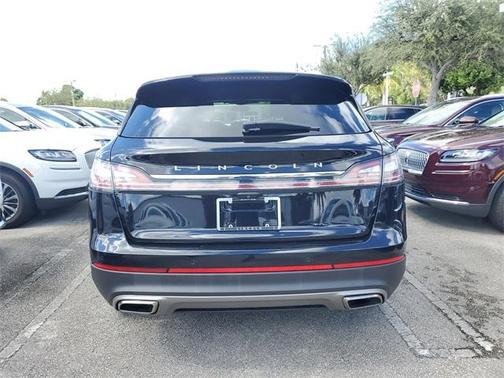 2022 Lincoln Nautilus Standard