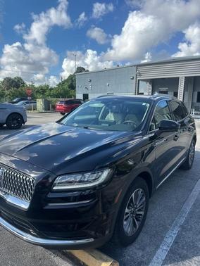 2022 Lincoln Nautilus Standard