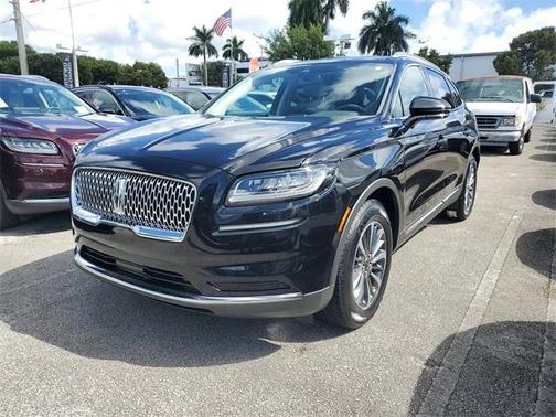 2022 Lincoln Nautilus Standard