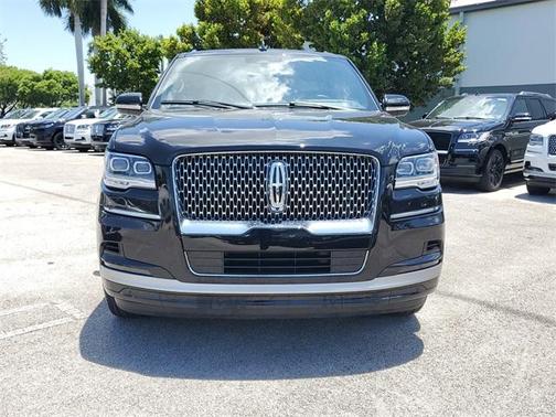 2023 Lincoln Navigator L Reserve