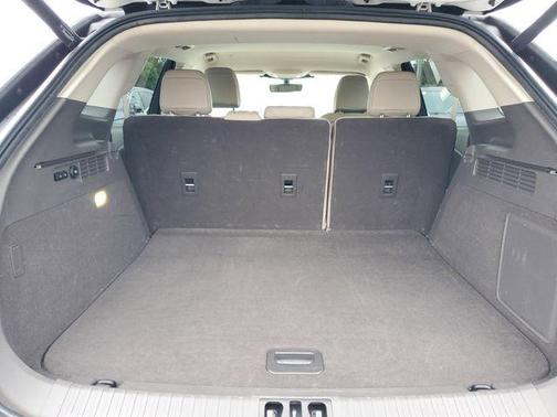 Pristine White 2022 Lincoln Nautilus Standard