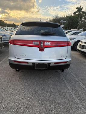 2018 Lincoln MKT Premier