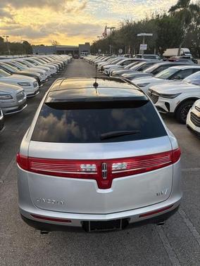 2018 Lincoln MKT Premier
