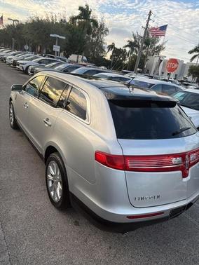 2018 Lincoln MKT Premier