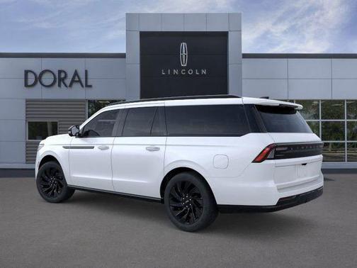 2025 Lincoln Navigator L Reserve