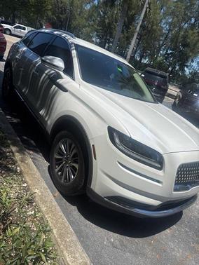 2022 Lincoln Nautilus Standard