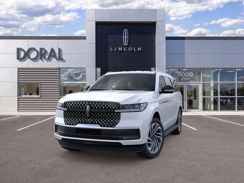 Crystal White 2026 Lincoln Navigator Premiere