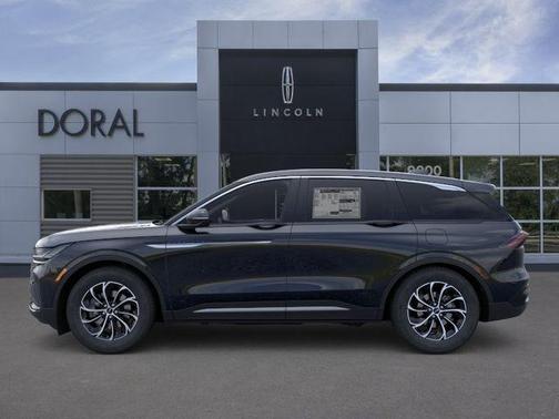 Black Metallic 2026 Lincoln Nautilus Premiere