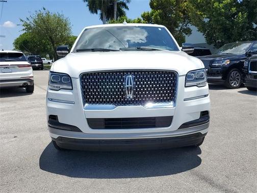 2023 Lincoln Navigator L Reserve