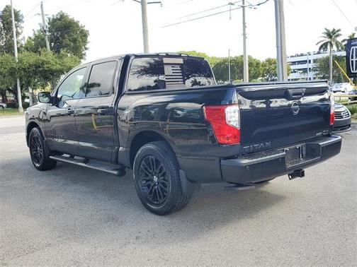 2019 Nissan Titan SV