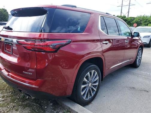 2023 Chevrolet Traverse Premier