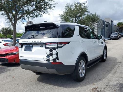 2019 Land Rover Discovery SE