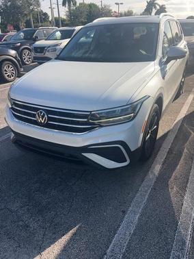 2023 Volkswagen Tiguan 2.0T SE