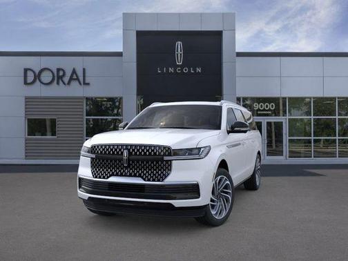 White Metallic 2026 Lincoln Navigator L Reserve