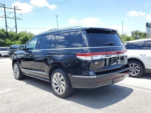 2023 Lincoln Navigator Reserve