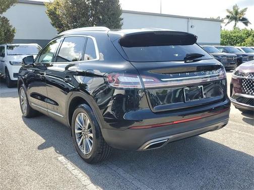 2022 Lincoln Nautilus Standard
